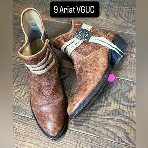 Ariat Women's Circuit Sage Cowgirl Boots 9